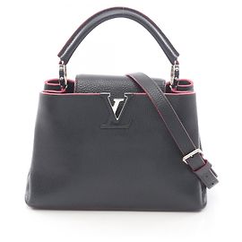 Borsa Louis Vuitton Capucines BB 2 in 1 Blu Blu navy