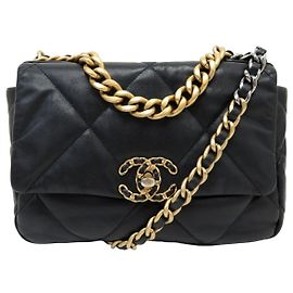 BOLSA CHANEL 19 AS1160 EM COURO PRETO LOGO CC BOLSA DE OMBRO Preto