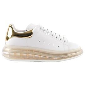 Tênis Alexander McQueen Oversize em couro branco Branco
