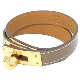 Hermès Kelly Double Tour Charm Armband Beige Taupe
