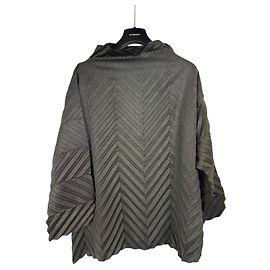 Issey Miyake Pleated blouse Black