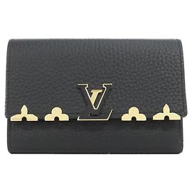 Louis Vuitton Capucines Taurillon Wallet Black