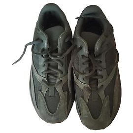 Adidas Yeezy Boost 700 V2 "Static" Sneakers White Grey