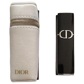 Estojo de batom Dior em tecido branco com chaveiro e batom Branco Gold hardware