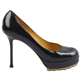 Saint Laurent Tribtoo black patent leather heels Black