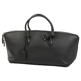 Louis Vuitton Triângulo Alta Marroquinaria Preto