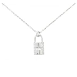 Collier en or blanc 750 avec diamant Amulette Cadena d'Hermès Argenté