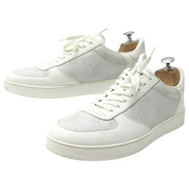 LOUIS VUITTON RIVOLI MONOGRAM SNEAKERS 1A5HW2 6 40.5 Roh