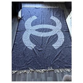 Cobertor Chanel em Lã e Seda Azul marinho