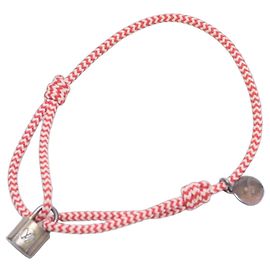 Pulseira Charm Silver Lockit da Louis Vuitton Branco Vermelho