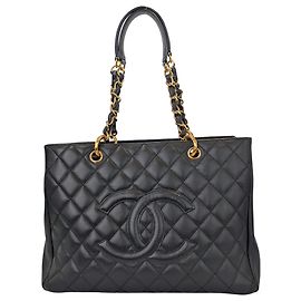 Chanel GST Caviar Negro Oro Negro