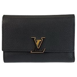 Louis Vuitton Capucines Compact Wallet Black