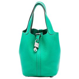 Hermès Picotin Lock 18 en Clemence vert Vert