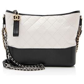 Chanel Gabrielle Medium Hobo in Pelle di Vitello Invecchiata Nero