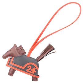 Pingente de couro Rodeo PM da Hermès Marrom