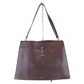 Céline Bolsa de ombro Celine com hardware de corrente Bordeaux