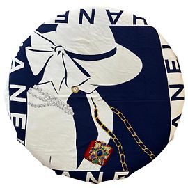 Lenço de seda azul e branco Chanel com logo Outro