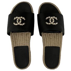 Chanel Black Leather Espadrilles with Pearl CC Black