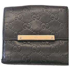 Gucci black leather wallet with embossed GG Black