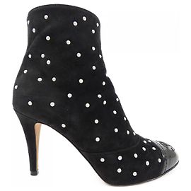 Botas de pérola em couro de bezerro camurça Chanel G33426Y51470 Preto