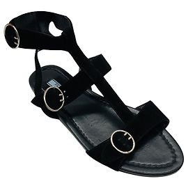 Sandales plates en cuir suédé avec boucle noire / argent de Prada Noir