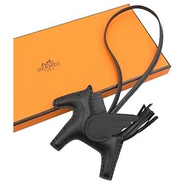 Charm Pegasus PM Rodeo Preto da Hermès Preto