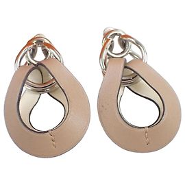 Boucles d'oreilles en cuir Swift métal Chai x Nata Villevolte d'Hermès Marron Blanc
