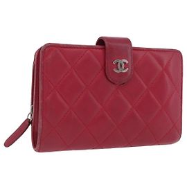 CHANEL Matelassé Bifold Geldbörse Lammleder Rot Silber CC Auth YKZ104 Silber Rot