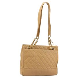 CHANEL Bolsa de Ombro Matelassé Corrente Couro Caviar Bege Ouro CC Auth YKZ963 Bege Dourado
