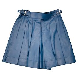 Pantalones cortos de cuero de ternera azul Hermès Azul
