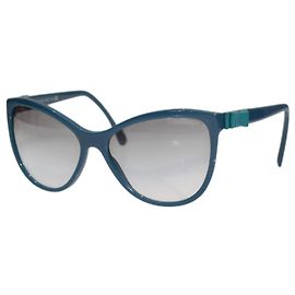 Chanel 5281-Q Cat Eye Sunglasses Blue Frame Grey Gradient Lenses CC Logo Italy Blue