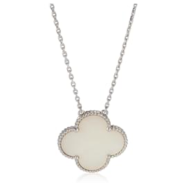 Pendentif Magic Alhambra en or blanc et nacre de Van Cleef & Arpels Autre