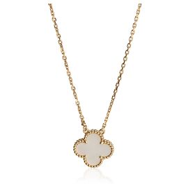 Pendente Vintage Alhambra in Oro Giallo e Madreperla di Van Cleef & Arpels Altro