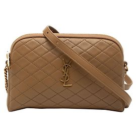 Bolsa de Ombro Matelassada Cassandra Gabby YSL Logo da Saint Laurent Bege