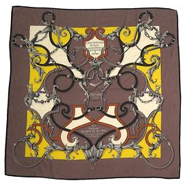 Sciarpa in seta e cashmere L'Instruction du Roy Carre 140 di Hermès Marrone Giallo