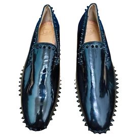 Mocasines de charol negro con picos Christian Louboutin Negro
