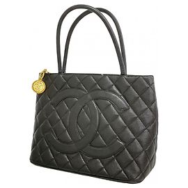 Bolsa tote de couro de bezerro texturizado preto Chanel Preto