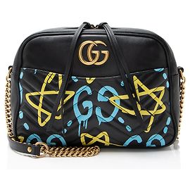 Bolsa de câmera média em couro matelassé GG Marmont Ghost da Gucci Preto