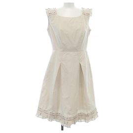 Autre Marque TO BE CHIC Kleid Beige