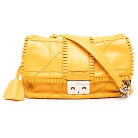 Dior Ruffle Flap Nuevo Cierre de Cordero Amarillo Cannage Amarillo Mostaza