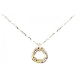Colar Trinity da Cartier Dourado