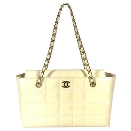 Bolsa Chocolate Bar com Logo CC Coco da Chanel Branco Amarelo