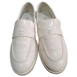 Chanel CC Logo Slipper Weiß