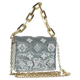 LOUIS VUITTON Borsa a Cintura Coussin Monogramma Argento LV Auth YKZ1196SAM Argento