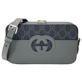 Bolsa de Ombro Gucci Cutout Interlocking G Marrom Preto