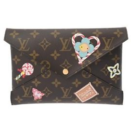 Pochette Kirigami Monograma Louis Vuitton Castaño