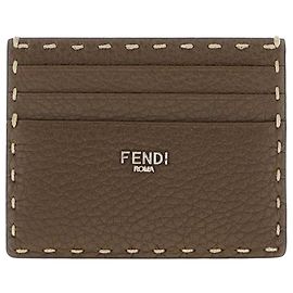 Fendi Tarjetero Selleria Castaño