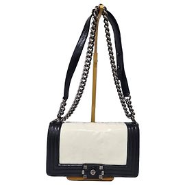 Bolso Boy Medium con Cierre Chanel Crema/Negro Negro Crudo