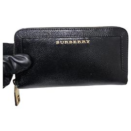 CARTEIRA CONTINENTAL CONSTANTINE EM COURO TEXTURIZADO PRETA BURBERRY Preto