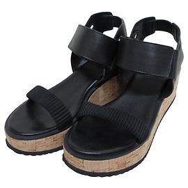Sandali con zeppa in sughero e pelle Pleats Please Issey Miyake Nero